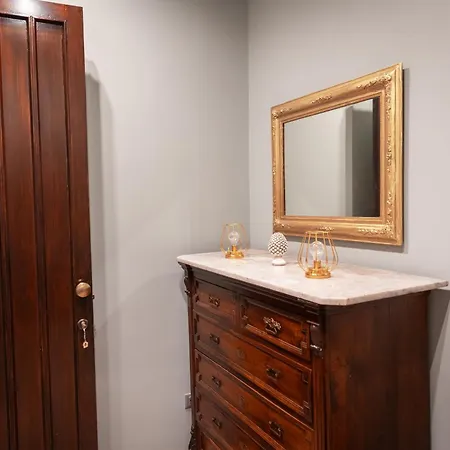 Versi Lilibetani Διαμέρισμα